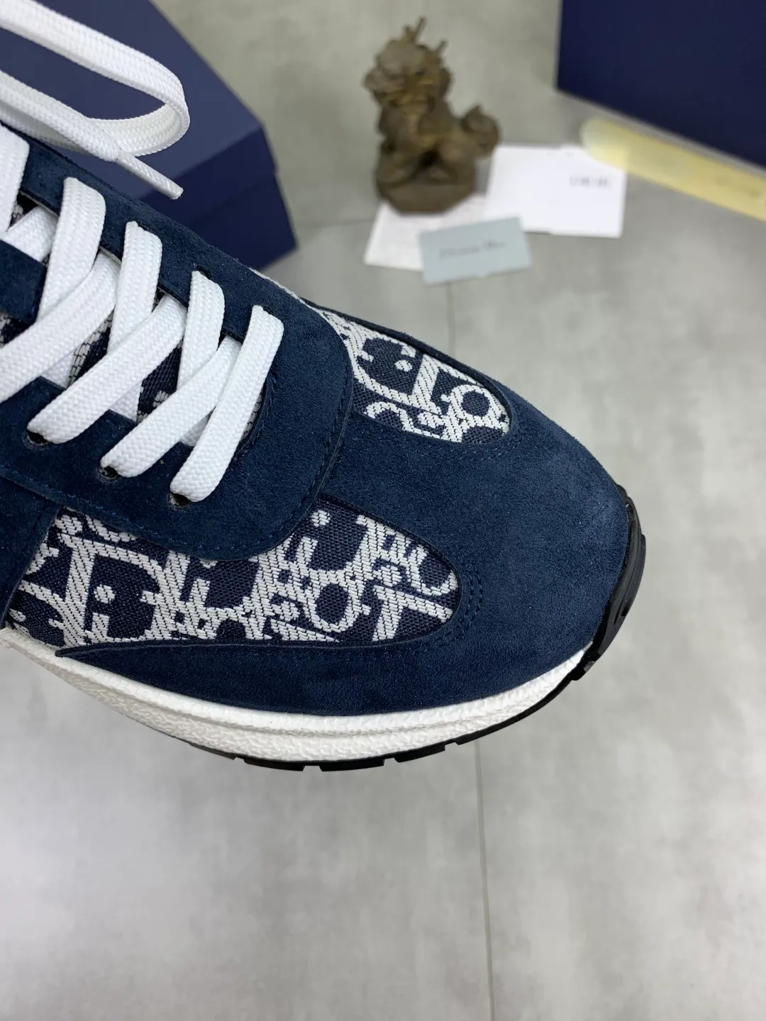 Men's Men's Shoes💰P440💰[New Style]🆘[Dior] 2025 Dior Original Lace-up Low-top Men's Shoes Classic casual shoes 🔥This model is the official classic model, with high quality and made by famous original designers. It is made of high-quality cowhide with original materials➕comfortable and breathable mesh lining➕pigskin insole. The perfect last shape and generous and fashionable design have attracted many consumers and are suitable for drivers to drive🚗. What you want is the best quality in the market. Color: seven colors. Code number: 38--44 (45 46 customized)